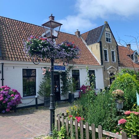 De Thuiskamer In Grou Als B&B Of Vakantiehuis Exterior photo
